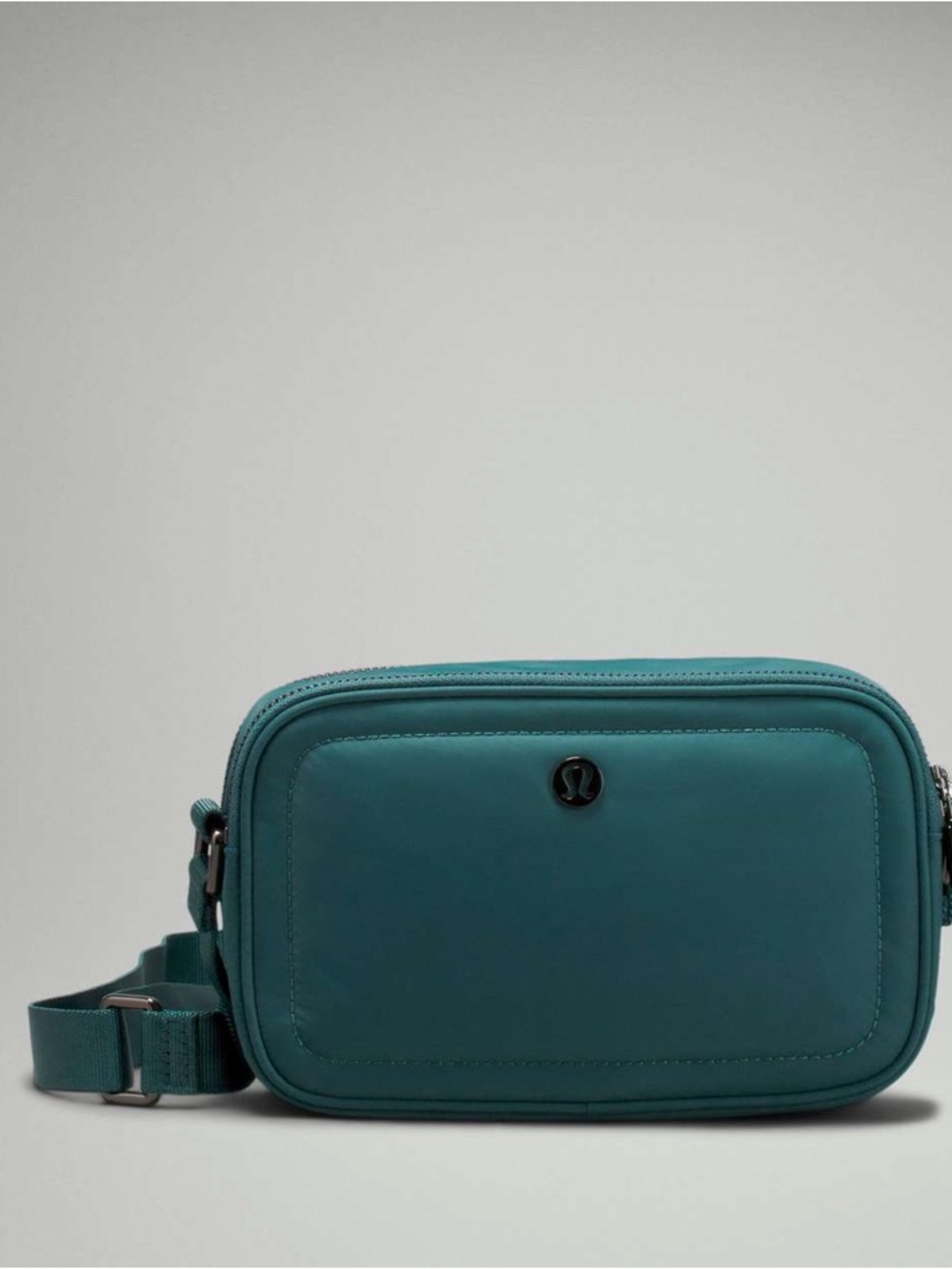 Lululemon Teal Crossbody Camera Bag 2L